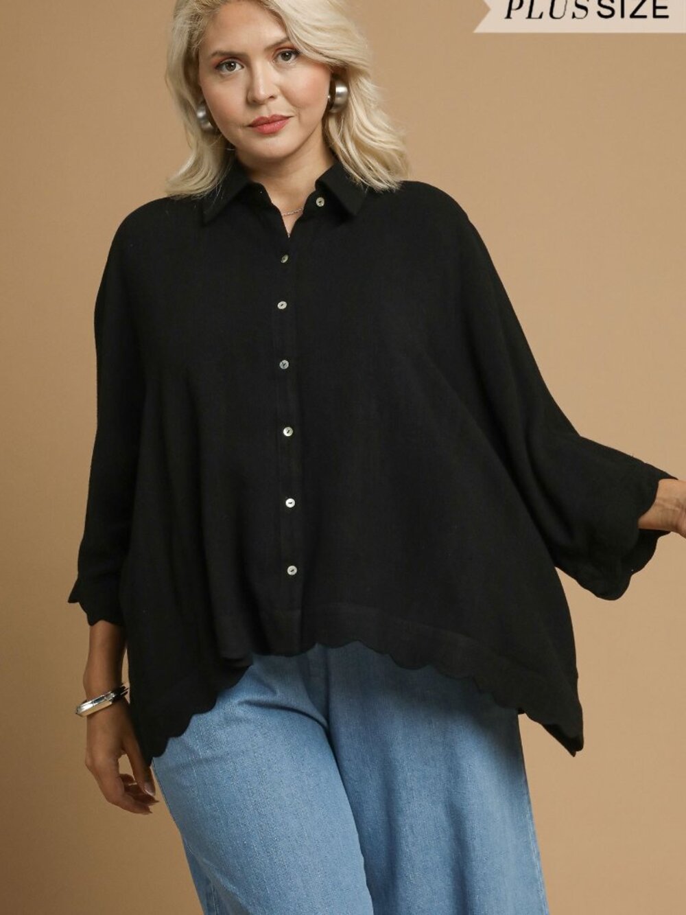 Scallop Hem Button-Down Curvy Top, Black